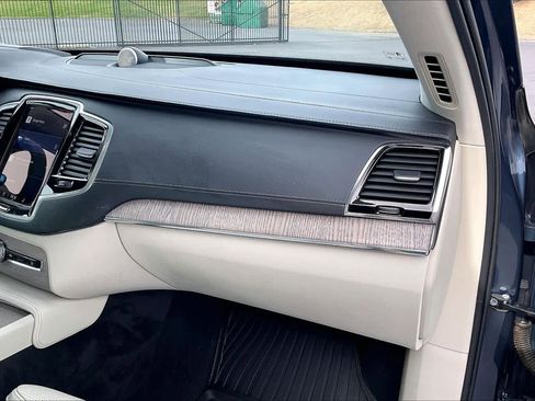 Used 2023 Volvo XC90 T8 Ultimate w/ Protection Package Premier image 19