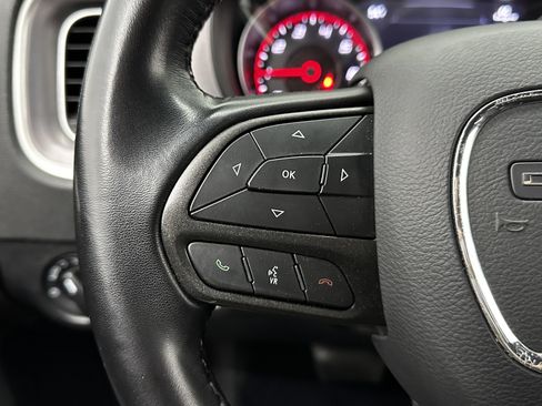 Used 2022 Dodge Charger SXT image 18