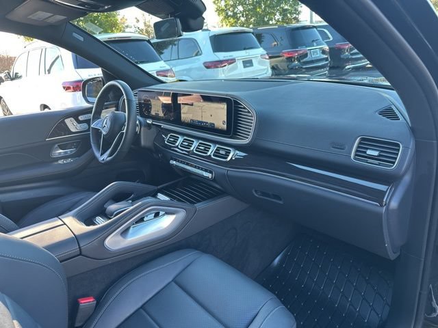 Used 2025 Mercedes-Benz GLS 450 4MATIC image 32