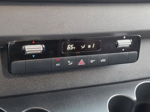 Used 2019 Mercedes-Benz Sprinter 144 image 14