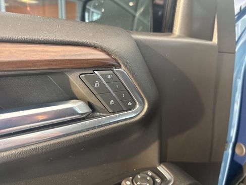 Used 2024 GMC Sierra 1500 SLT image 22