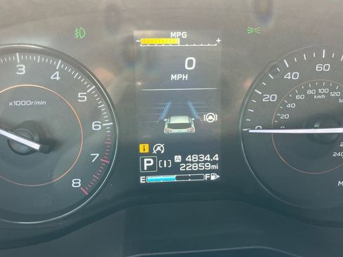 Used 2023 Subaru Crosstrek 2.0i Premium AWD/4WD image 14