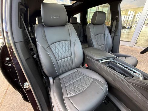 Certified 2023 Buick Enclave Avenir w/ Trailering Package, 5000 lbs. image 35