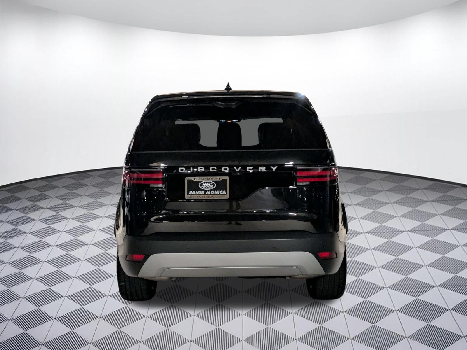 New 2026 Land Rover Discovery S AWD/4WD image 4