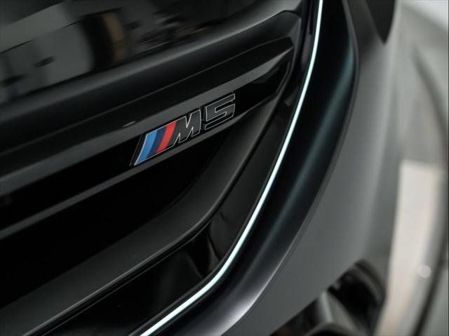 Used 2025 BMW M5 w/ Carbon Package AWD/4WD image 11
