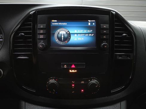 Used 2022 Mercedes-Benz Metris image 26