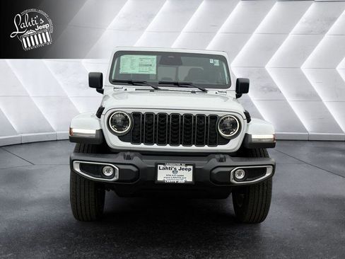 New 2026 Jeep Gladiator Sport AWD/4WD image 2