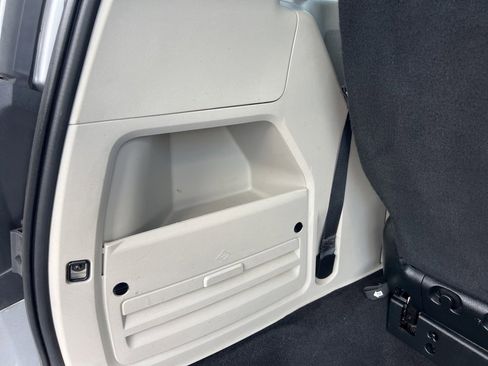 Used 2017 Dodge Grand Caravan SE image 13