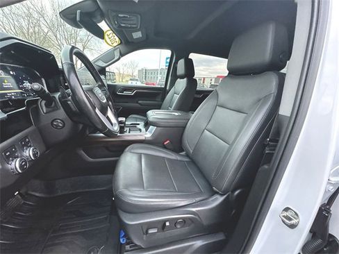 Used 2022 GMC Sierra 1500 SLT w/ SLT Premium Package image 19
