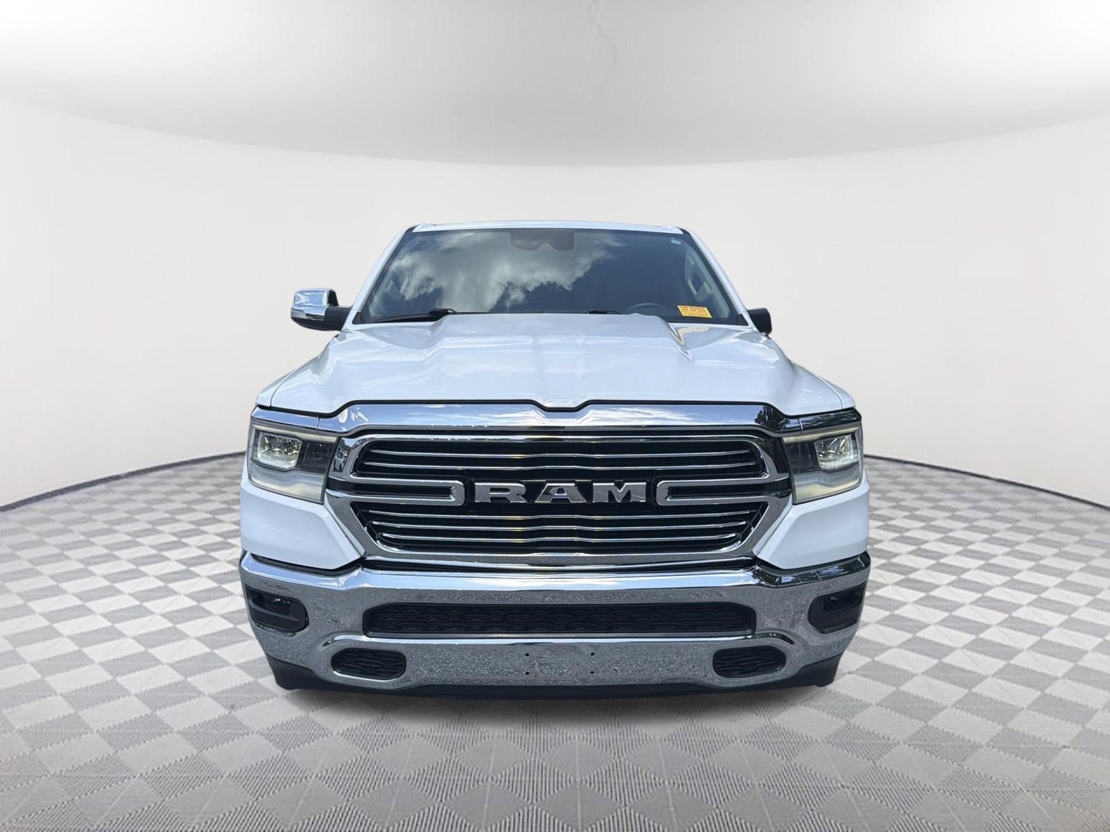 Used 2021 RAM 1500 Laramie AWD/4WD image 2
