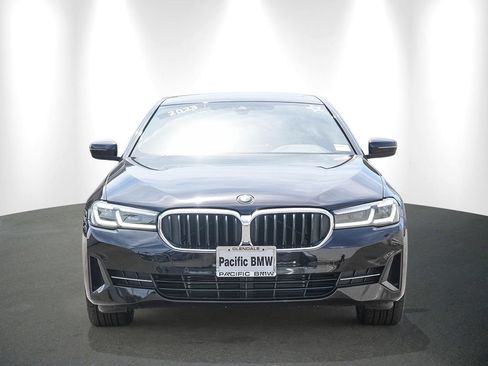 Certified 2023 BMW 530i w/ Convenience Package RWD image 2