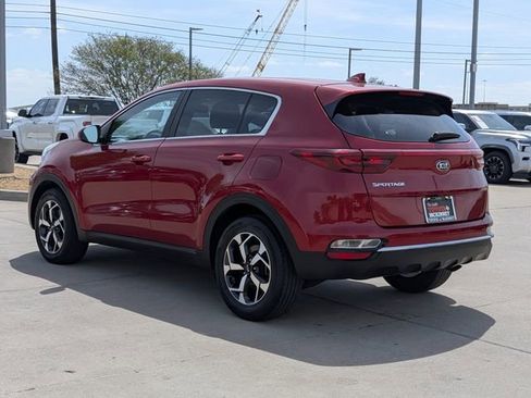 Used 2021 Kia Sportage LX image 8