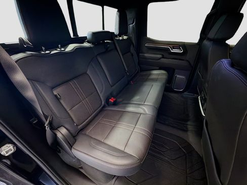 Used 2025 Chevrolet Silverado 1500 High Country w/ High Country Premium Package AWD/4WD image 14