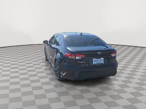 Used 2022 Toyota Corolla SE image 7