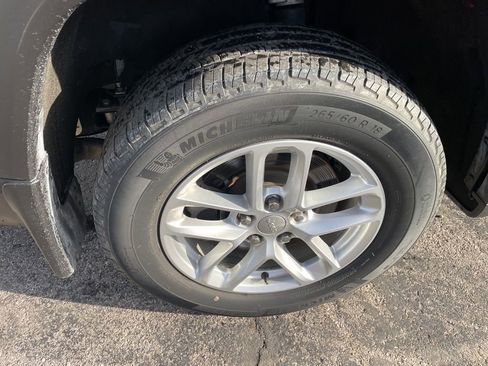 Used 2023 Jeep Grand Cherokee L Laredo w/ Luxury Tech Group I image 12