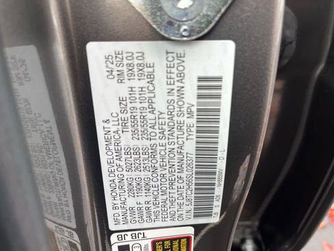 Used 2025 Acura RDX SH-AWD w/ Technology Package image 35