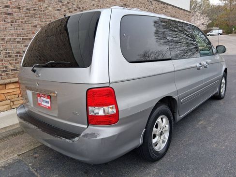 Used 2005 Kia Sedona EX FWD image 4