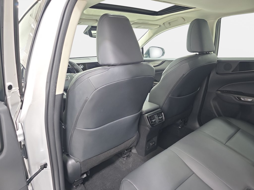 Used 2024 Lexus NX 350 AWD w/ Cold Area Package image 12