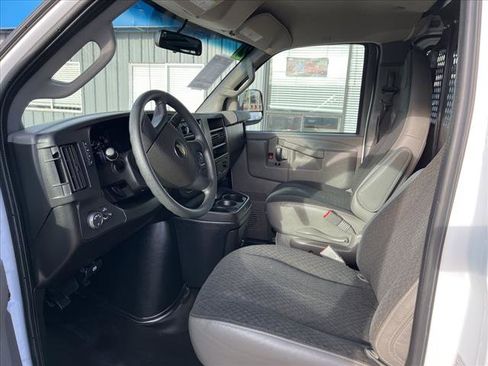 Used 2021 Chevrolet Express 2500 w/ Driver Convenience Package RWD image 9