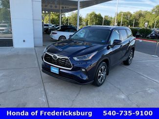 Used 2022 Toyota Highlander XLE AWD/4WD video 2
