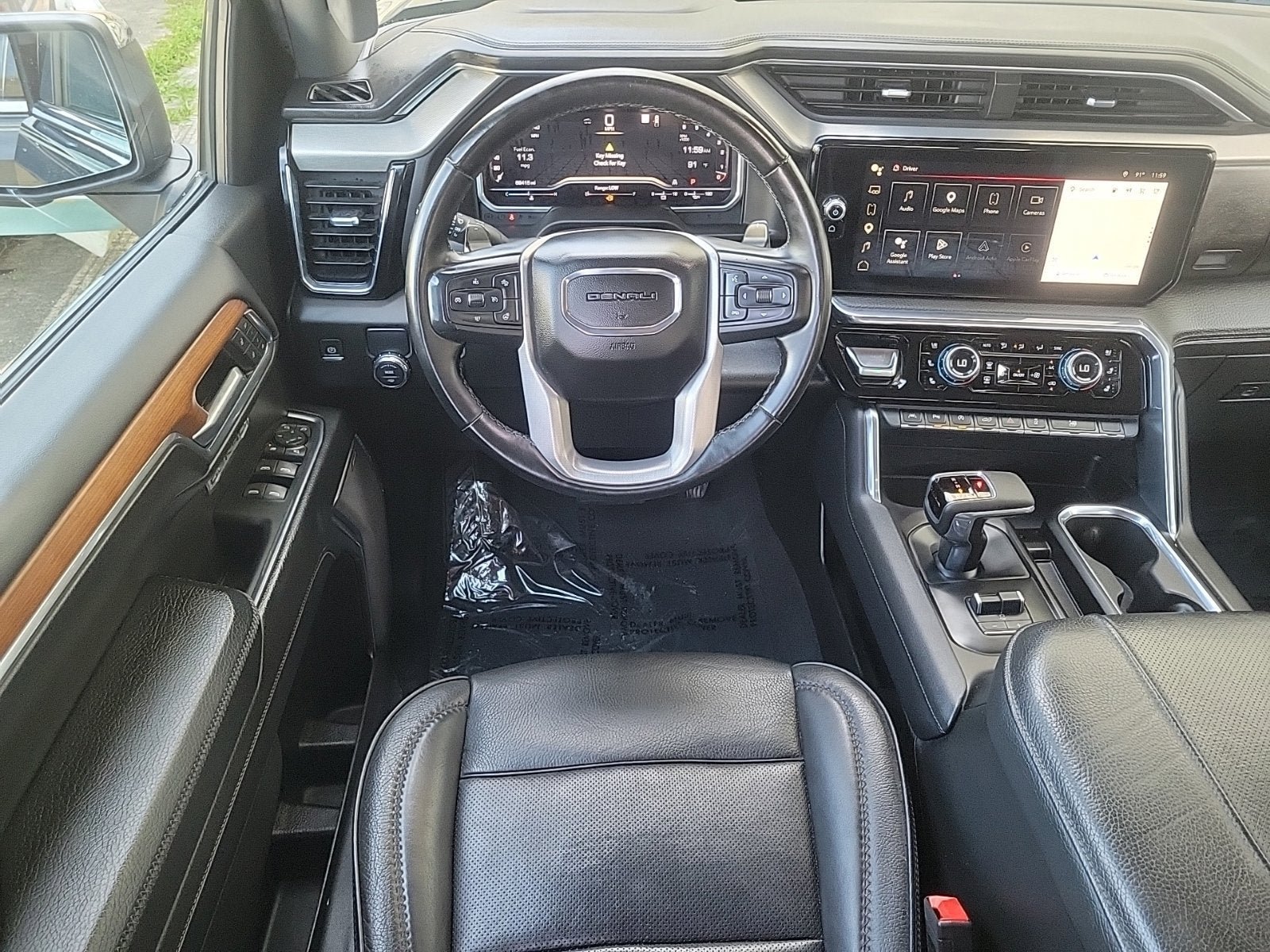 Used 2023 GMC Sierra 1500 Denali w/ Technology Package RWD image 17