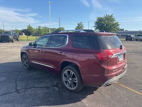 Used 2017 GMC Acadia Denali FWD image 4