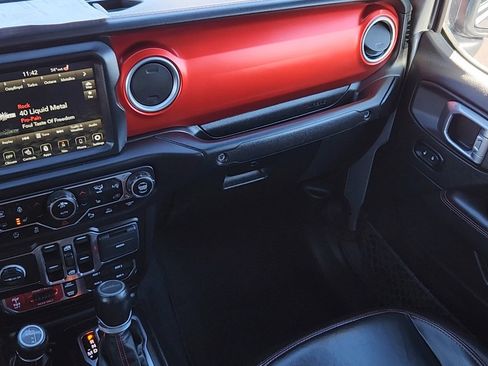 Used 2020 Jeep Gladiator Rubicon image 6