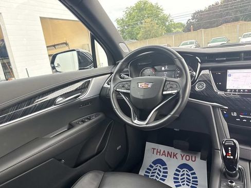 Certified 2024 Cadillac XT6 Premium Luxury AWD/4WD image 36