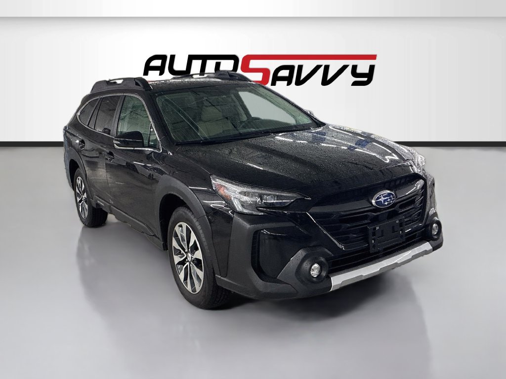 Used 2025 Subaru Outback Limited AWD/4WD image 1