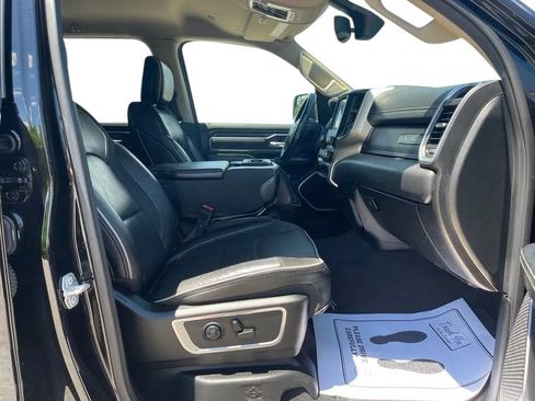 Used 2019 RAM 1500 Laramie AWD/4WD image 22