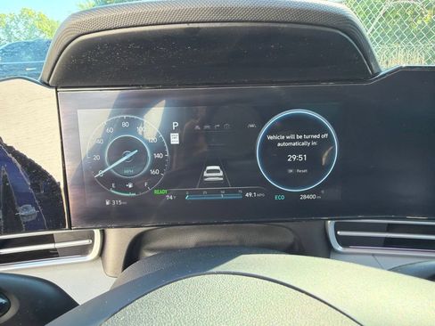 Used 2024 Hyundai Elantra Limited FWD image 26
