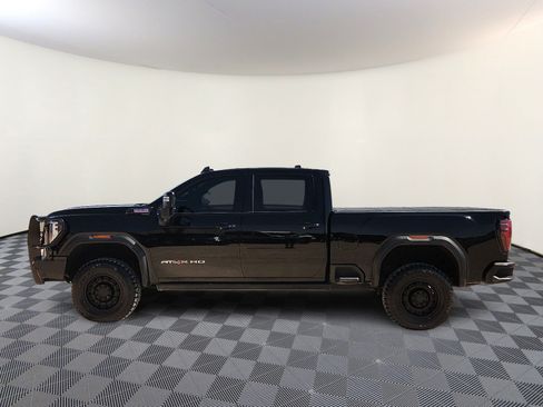 Used 2024 GMC Sierra 2500 AT4X AWD/4WD image 2