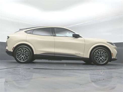 Used 2025 Ford Mustang Mach-E Premium image 40