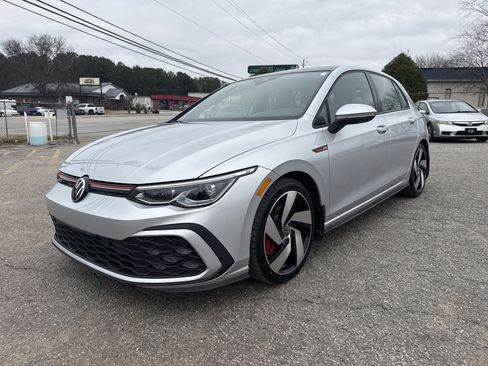 Used 2022 Volkswagen GTI SE image 10