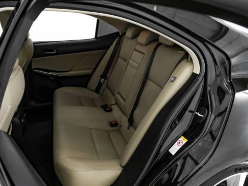 Used 2018 Lexus IS 300 AWD w/ Comfort Package image 40