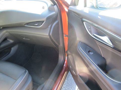 Certified 2022 Buick Envision Essence w/ Technology Package I image 19