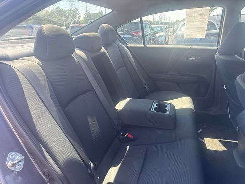 Used 2017 Honda Accord LX image 20