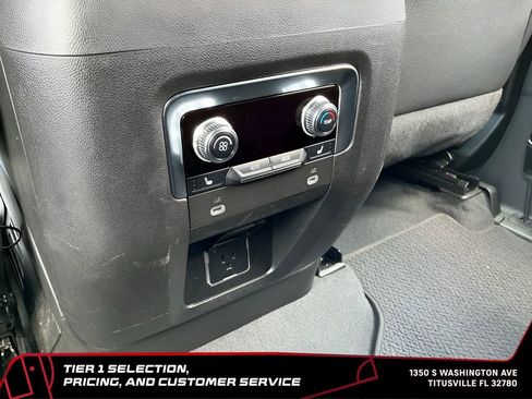 Used 2024 GMC Yukon XL Denali RWD image 20