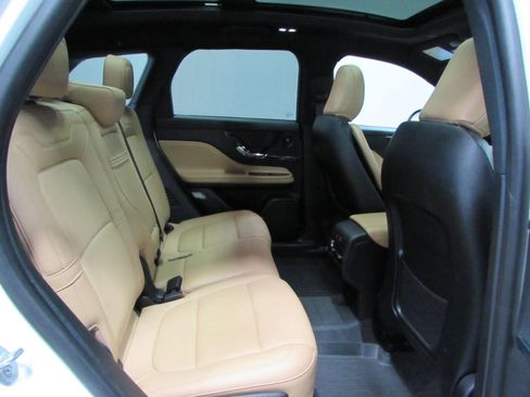 Used 2022 Lincoln Corsair Reserve w/ Equipment Group 201A AWD/4WD image 19