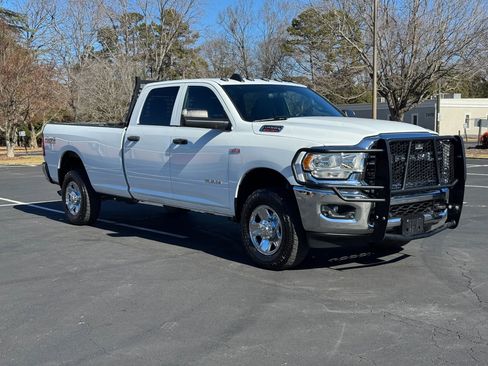 Used 2022 RAM 2500 Tradesman AWD/4WD image 4