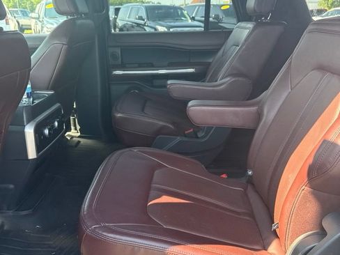 Used 2024 Ford Expedition Max Limited AWD/4WD image 6