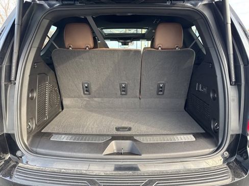 Used 2023 Chevrolet Tahoe High Country image 12