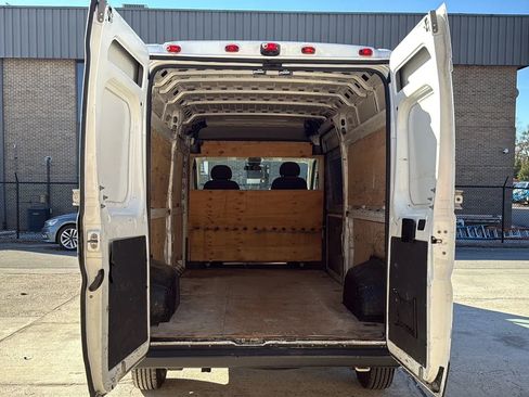 Used 2014 RAM ProMaster 2500 w/ Premium Appearance Group image 9