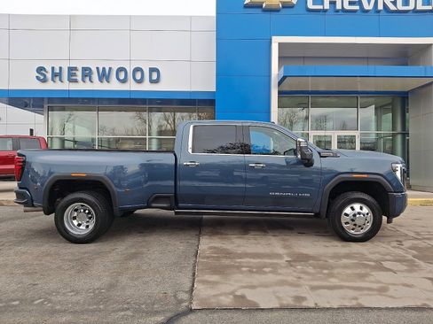 Used 2024 GMC Sierra 3500 Denali Ultimate image 7