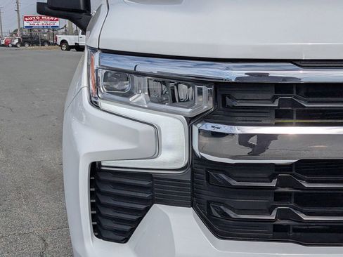 Used 2025 Chevrolet Silverado 1500 LT image 10
