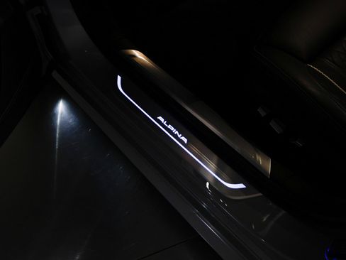 Used 2020 BMW ALPINA B7 xDrive w/ Luxury Rear Seating Package image 26