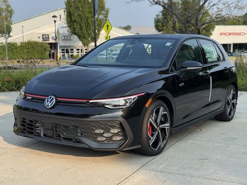 New 2025 Volkswagen GTI SE image 5