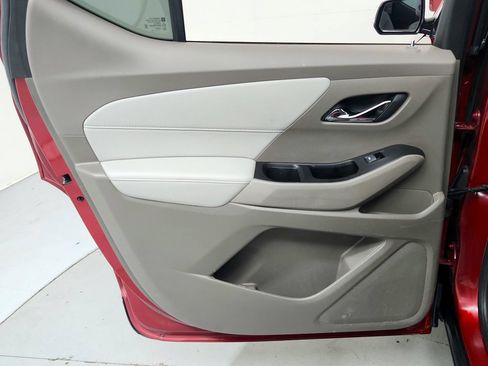Used 2019 Chevrolet Traverse LT w/ LT Premium Package FWD image 24
