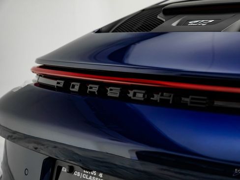 Used 2022 Porsche 911 GT3 image 34