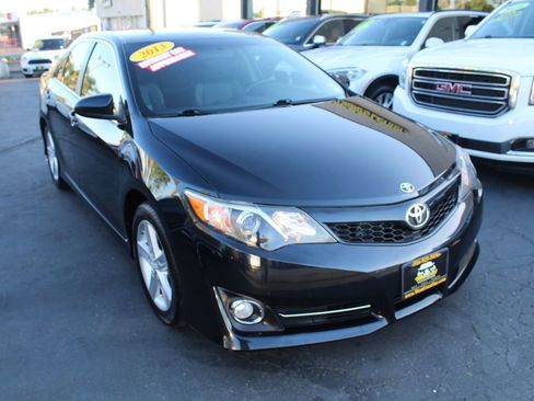 Used 2013 Toyota Camry SE FWD image 8